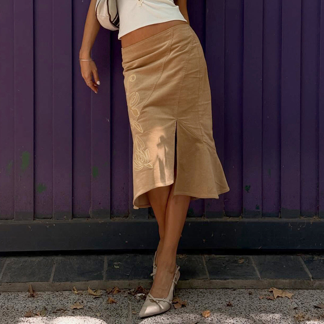 Damen ausgestellter Midirock mit seitlicher Blumenstickerei und Volant Drune