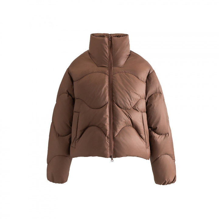Damen Kurze gesteppte Steppjacke mit hohem Kragen und wellenförmiger Steppung Drune