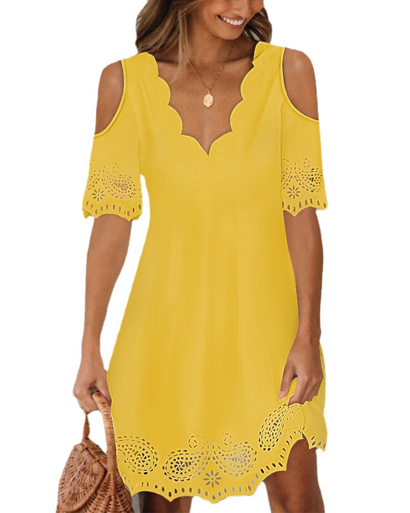 Damen Freizeitkleid mit eleganten Cut-Outs und Spitzenverzierung Drune