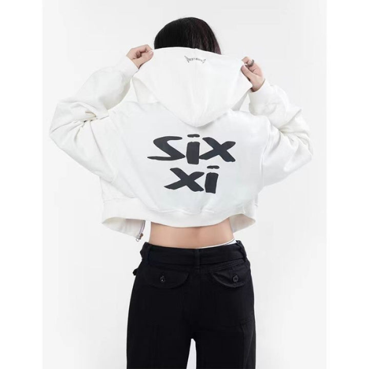 Damen nan cropped Kapuzenpullover im Streetwear-Style mit auffälligem Rückenprint und geripptem Saum Drune
