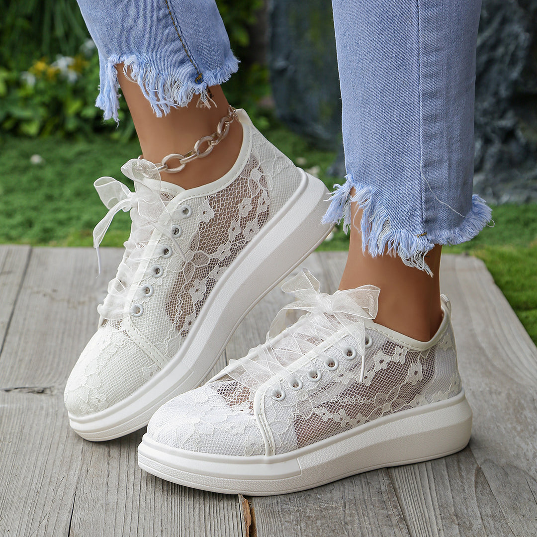 Damen Plateau-Sneaker mit Spitzen-Overlay und transparenten Organzabändern Drune