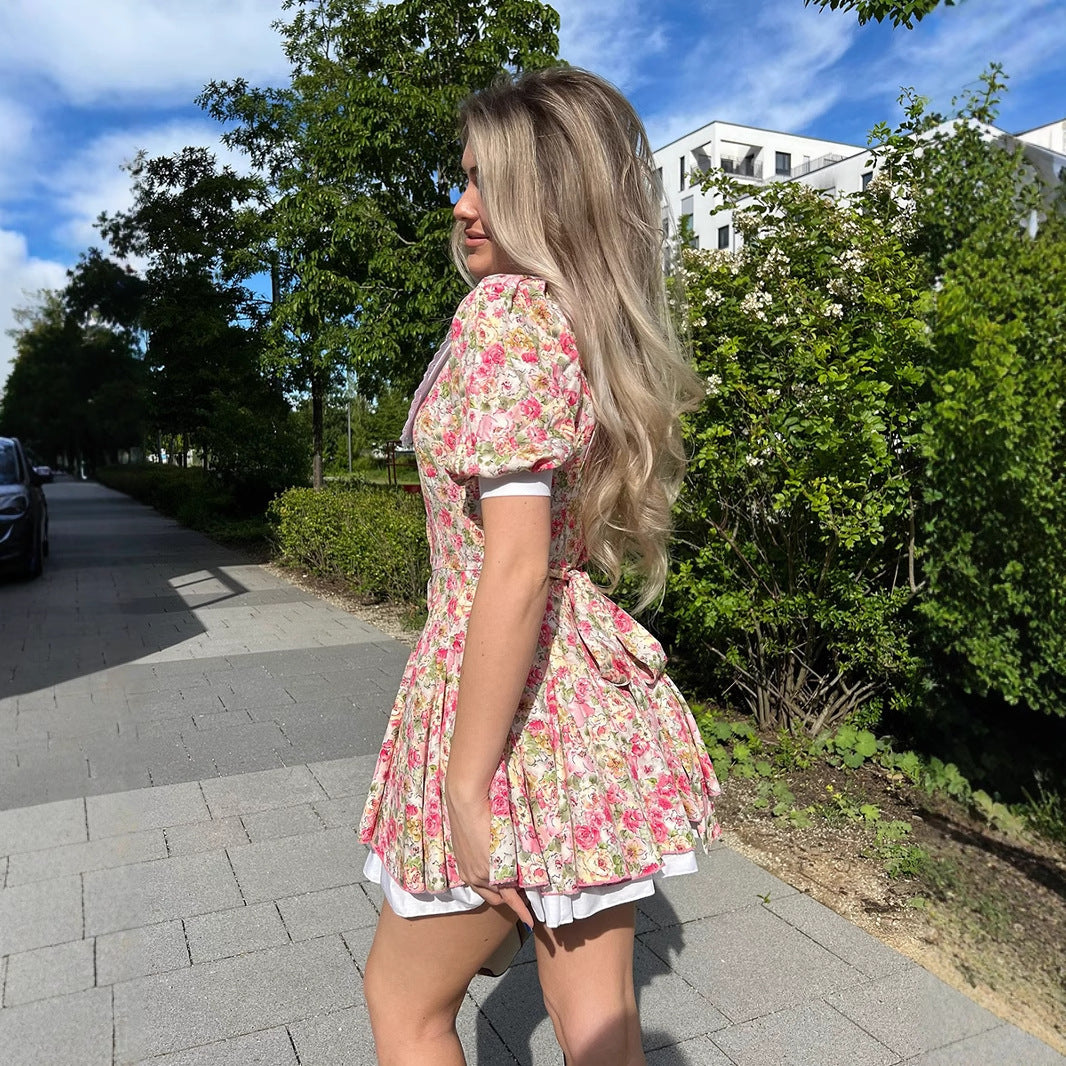 Damen Verspieltes Blumenkleid mit Puffärmeln und Spitzenkragen Drune