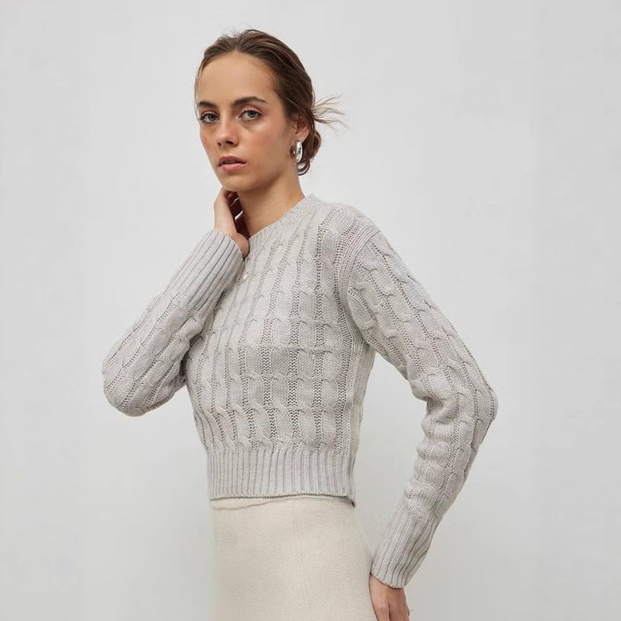 Damen Kurzgeschnittener Zopfstrick-Pullover mit Rundhalsausschnitt und Rippbündchen Drune