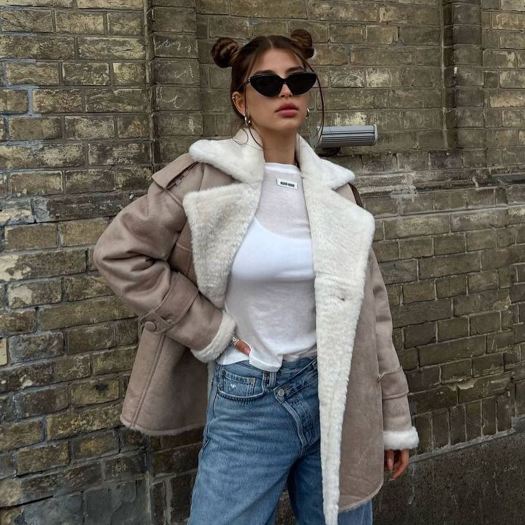 Damen Oversized Fliegerjacke aus Lammfellimitat mit Doppelreihiger Knopfleiste Drune
