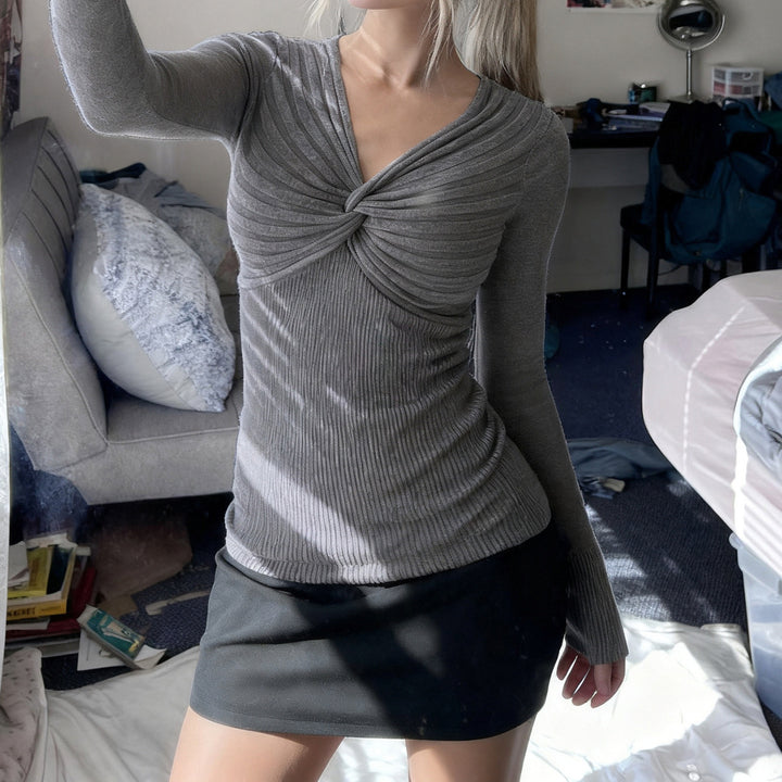 Damen Feinstrick-Pullover mit gedrehtem Vorderteil und taillierter Rippstruktur Drune