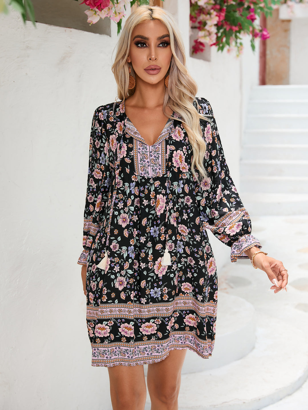 Damen Boho-inspiriertes Minikleid mit voluminösen Ärmeln und floralen Verzierungen Drune