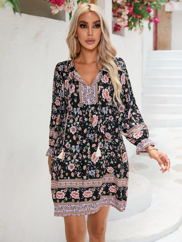 Damen Boho-inspiriertes Minikleid mit voluminösen Ärmeln und floralen Verzierungen Drune
