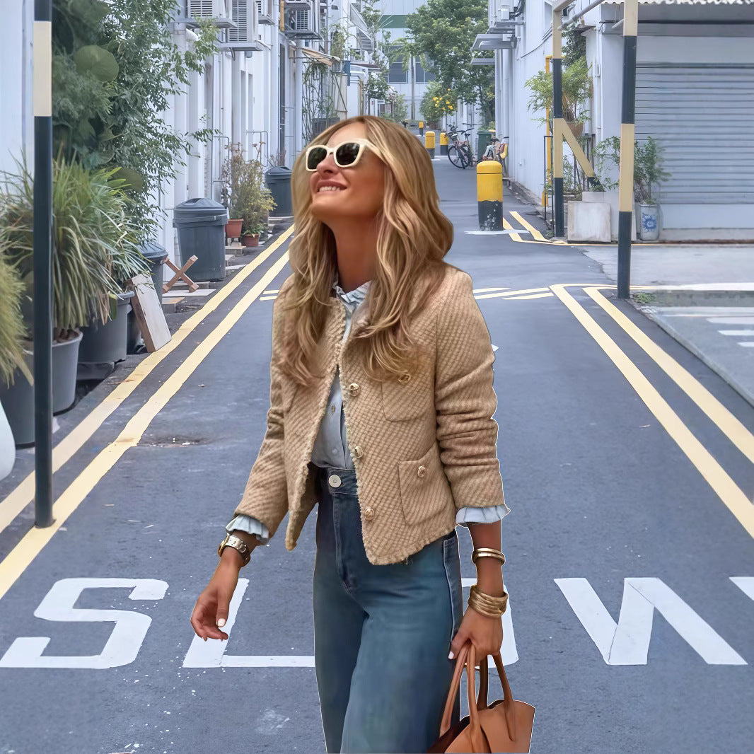Damen Elegante kurze Jacke mit strukturiertem Design und goldenen Knöpfen Drune