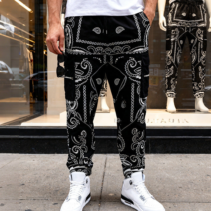 Herren Cargo-Jogginghose im Bandana-Print mit Cargo-Taschen & elastischem Bund Drune