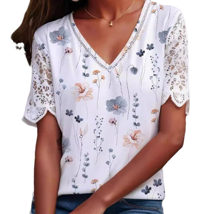 Damen nan V-Ausschnitt-Sommerbluse mit Aquarell-Blumenprint, Häkelspitzenärmeln und Ziersteinbordüre Drune
