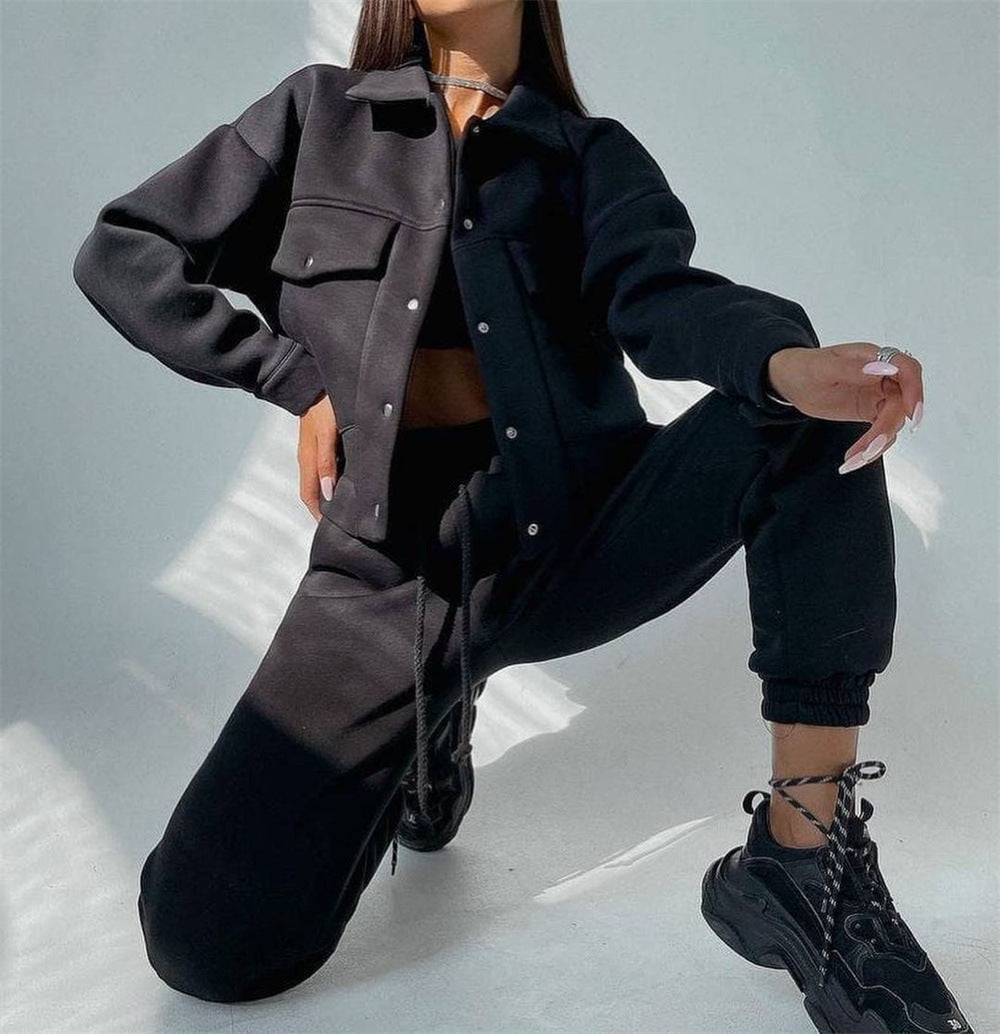 Damen Sportliches Set aus Oversize-Jacke und bequemen Joggerhosen Drune
