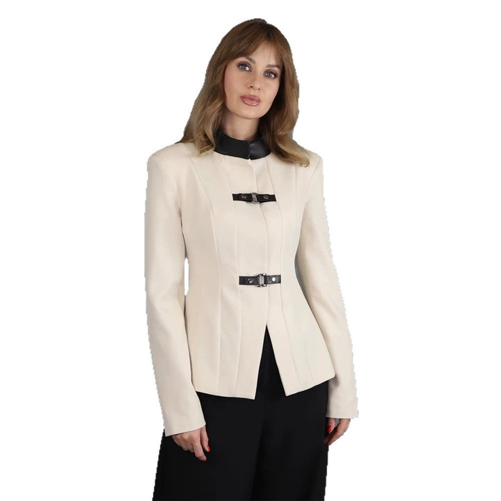 Damen Taillierter Blazer mit Stehkragen, Wiener Nähten und dekorativen Gurtverschlüssen Drune
