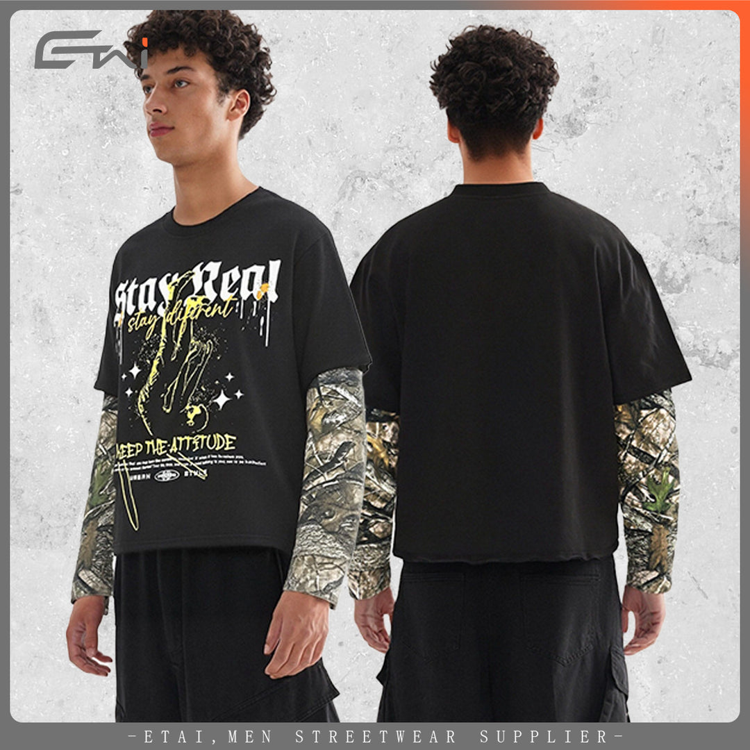 Herren Lagen-Langarm-T-Shirt mit Camouflage-Innensärmeln und Gothic-Print Drune