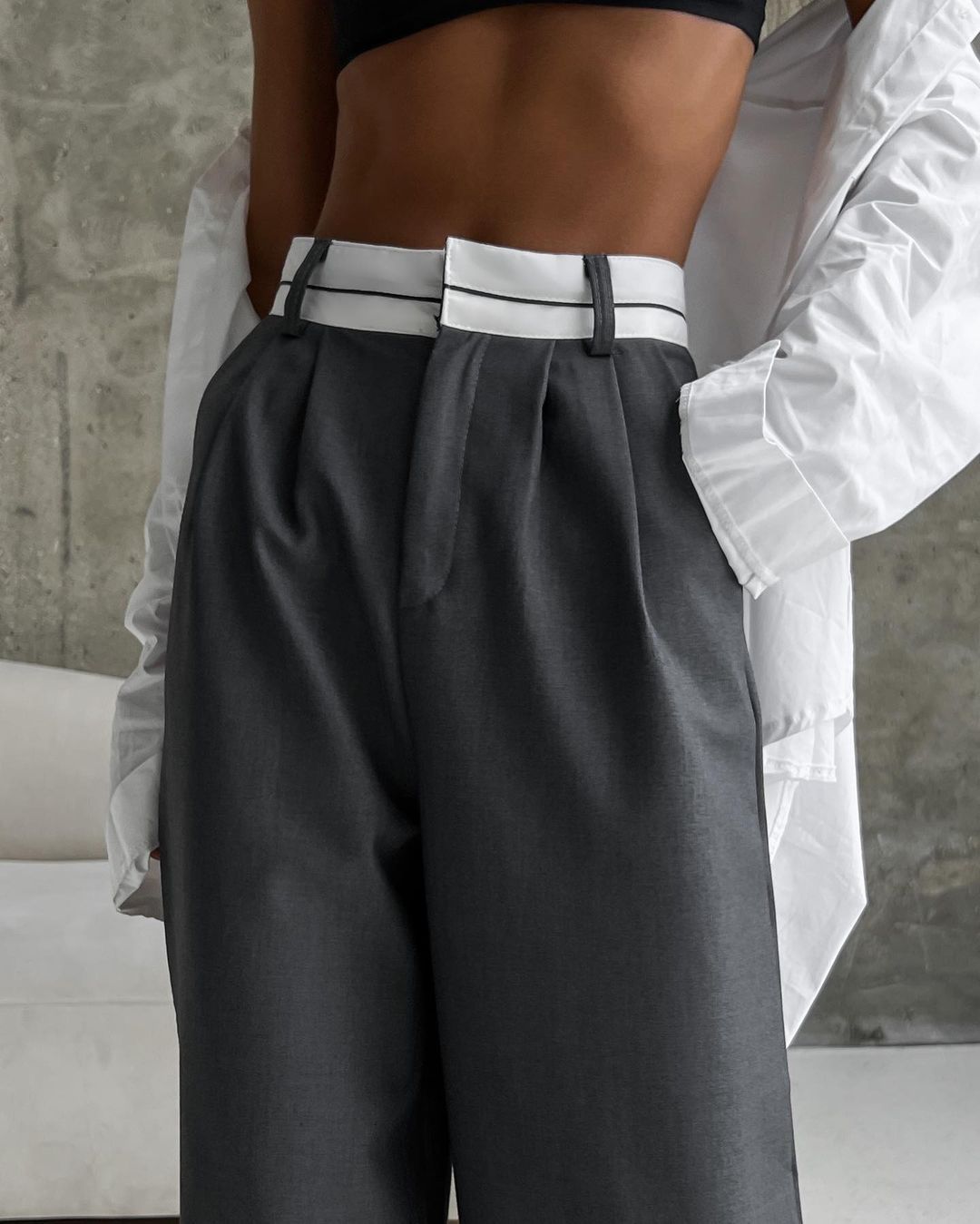 Damen Hochtaillierte weite Bundfaltenhose mit Kontrastbund Drune
