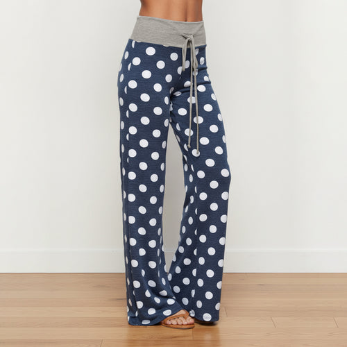 Damen nan ausgestellte Palazzo-Loungehose mit hohem Komfortbund, Kordelzug und gepunktetem Dessin Drune