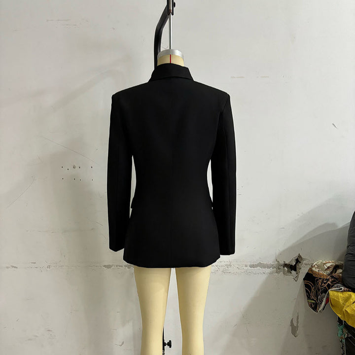 Damen nan taillierter Blazer mit durchgehender Knopfleiste verdeckten Stoffknöpfen und Pattentaschen Drune