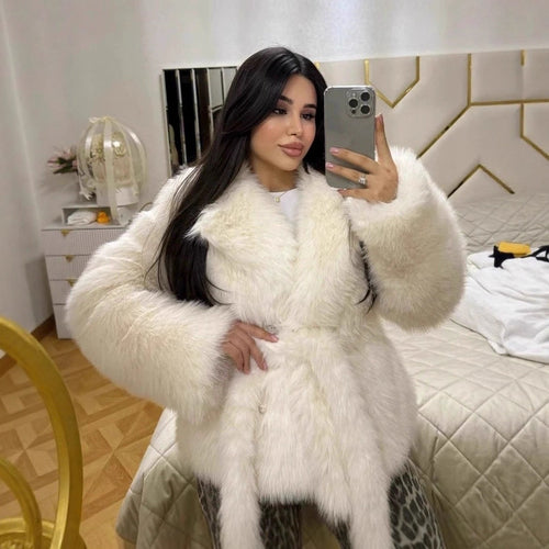 Damen Kurzmantel aus langflorigem Faux-Fur mit taillierendem Bindegürtel Drune