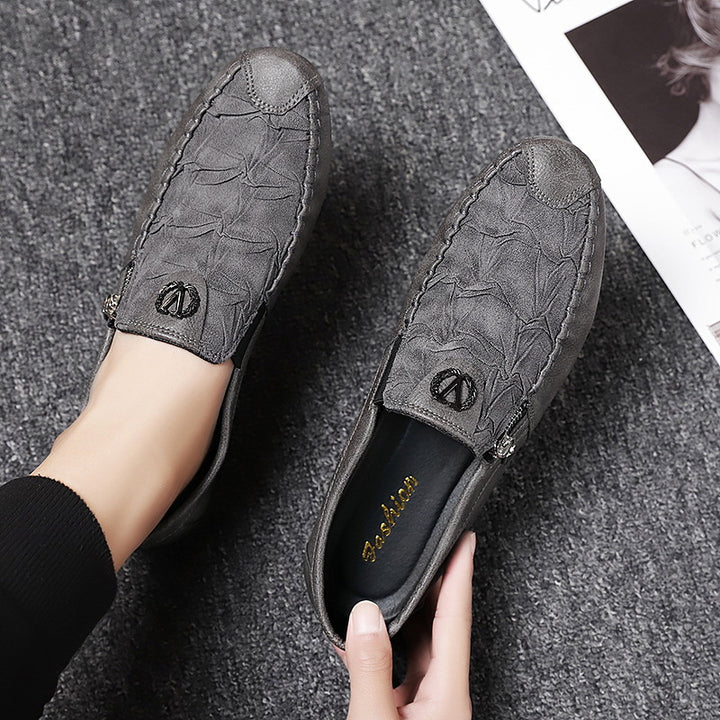 Herren elegante Lederoptik Slipper mit Zierreißverschluss, handgenähter Mokassinnaht und flexibler Komfortsohle Drune