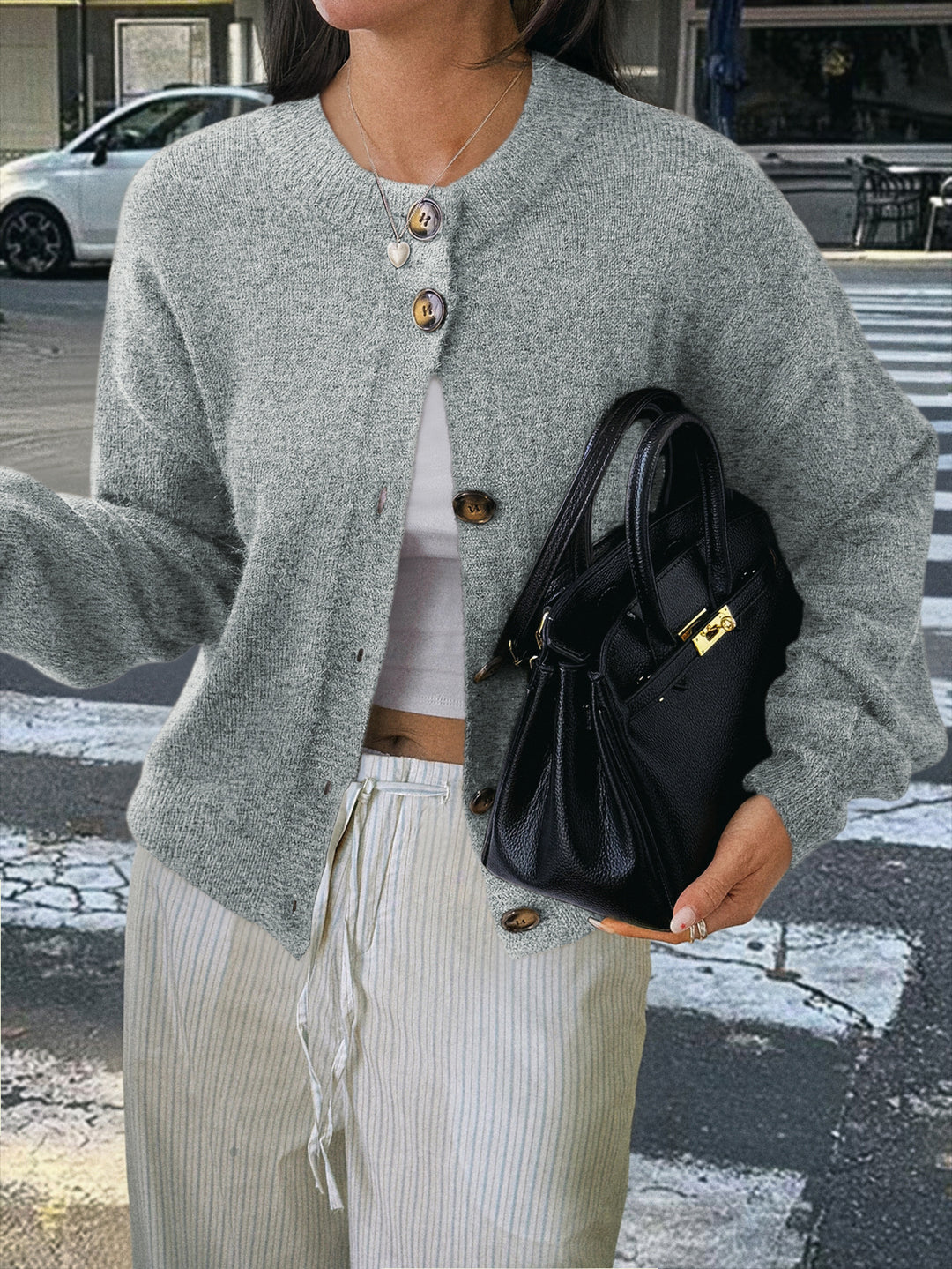 Damen nan kuscheliger Oversize-Strickcardigan mit Hornknopf-Leiste und Rundhalsausschnitt Drune