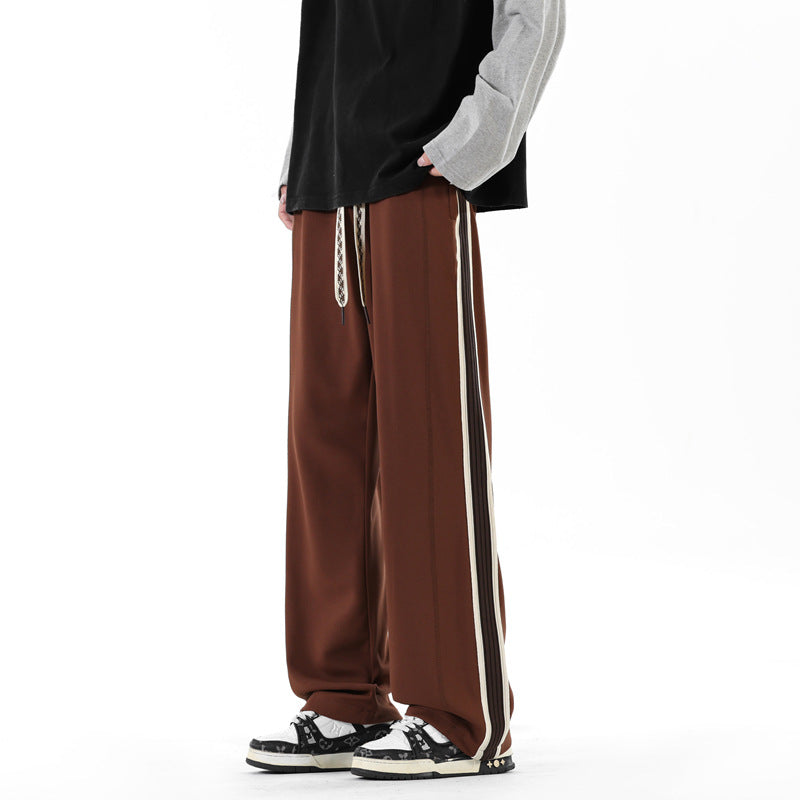 Herren Sportliche Freizeithose mit kontrastierenden Seitensstreifen