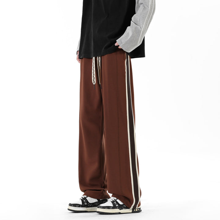 Herren Sportliche Freizeithose mit kontrastierenden Seitensstreifen