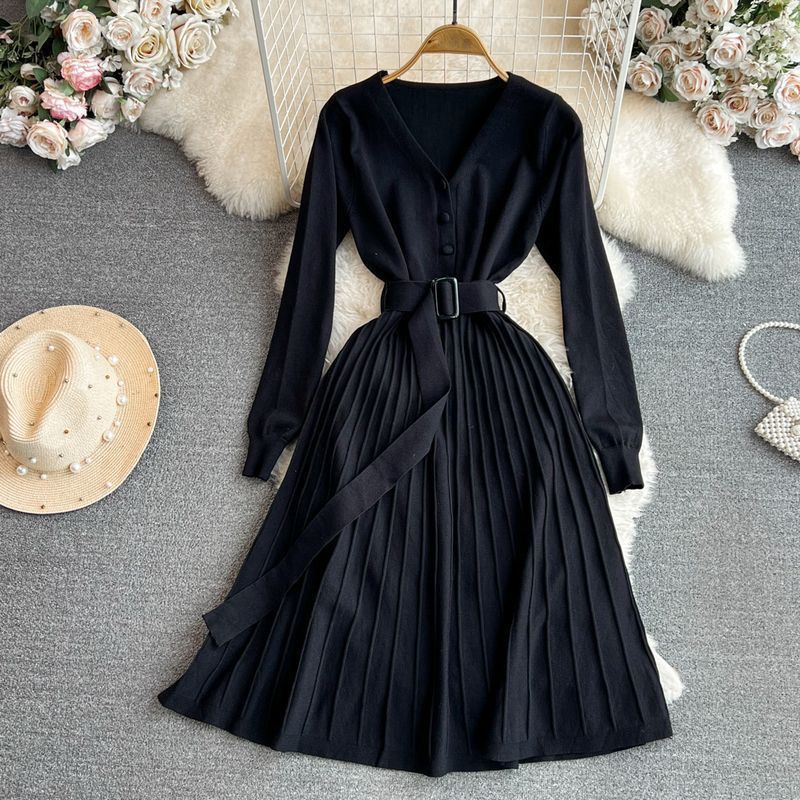 Damen Plissiertes Kleid mit Gürtel und V-Ausschnitt Drune