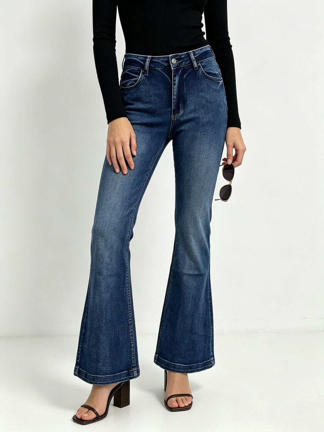 Damen nan High-Waist Flared-Jeans mit taillierendem Bund und weitem Schlag Drune