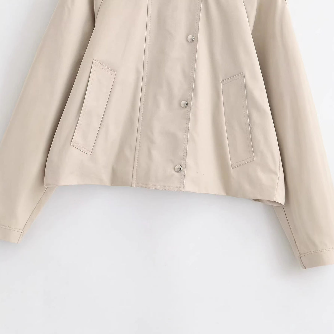 Damen Cropped Trenchjacke im Boxy‑Schnitt mit Schulterklappen und Druckknöpfen Drune