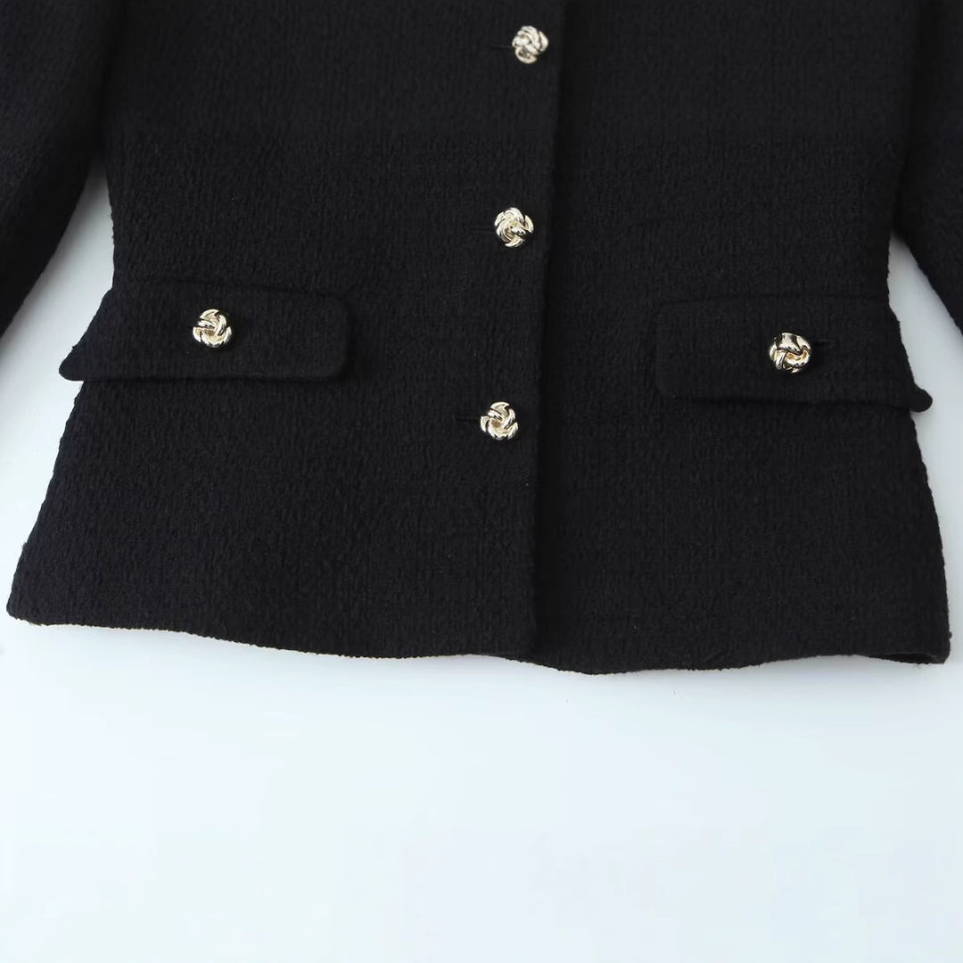 Damen nan kastiger Bouclé-Blazer mit goldenen Rosenknöpfen und gefütterten Pattentaschen Drune