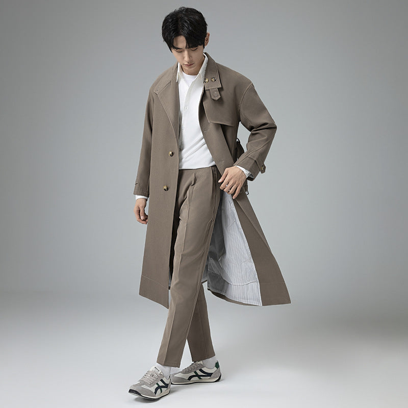 Herren Langer moderner Trenchcoat aus leichtem Twill mit verdeckter Knopfleiste und Taillenriegel Drune
