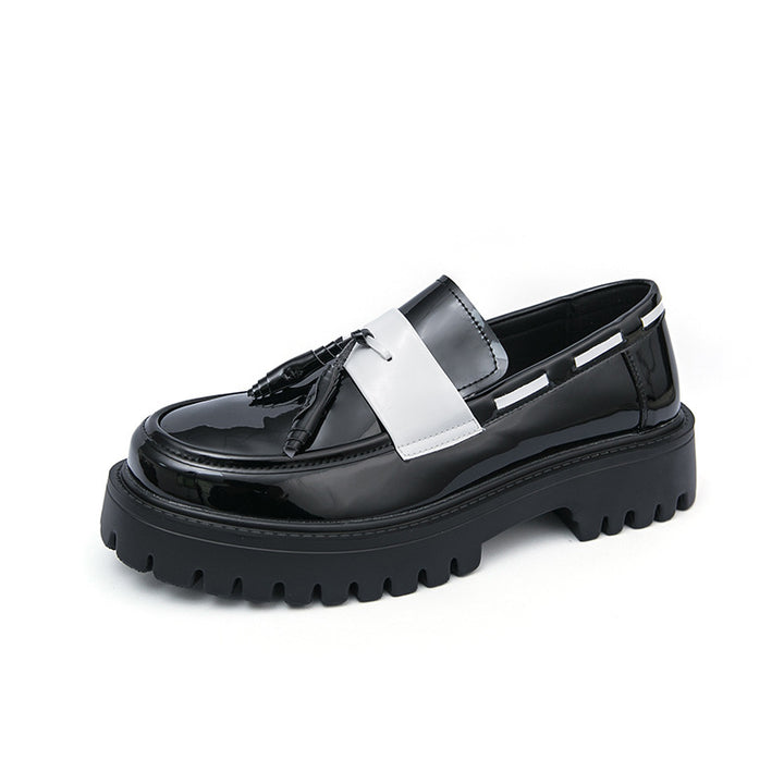 Damen Plateau-Brogue Derby mit markanter Profilsohle und Lacklederoptik Drune