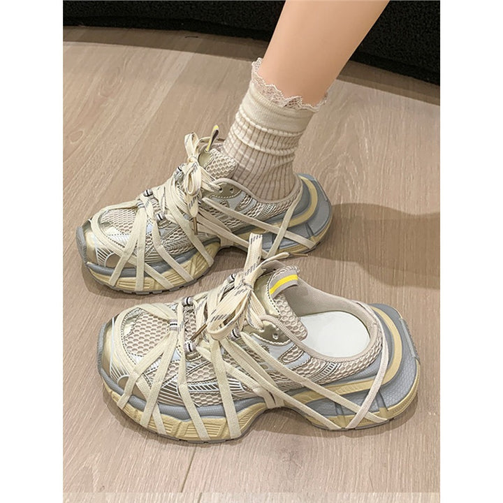 Damen Chunky-Sneaker mit mehrfachen Zier‑Riemen, atmungsaktivem Mesh und ergonomischer Plateau-Sohle Drune