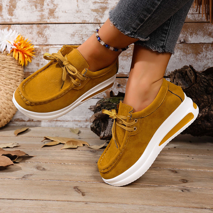 Damen Bequeme Keil‑Plateau‑Sneaker mit Wildlederoptik und gepolstertem Komfortfußbett Drune