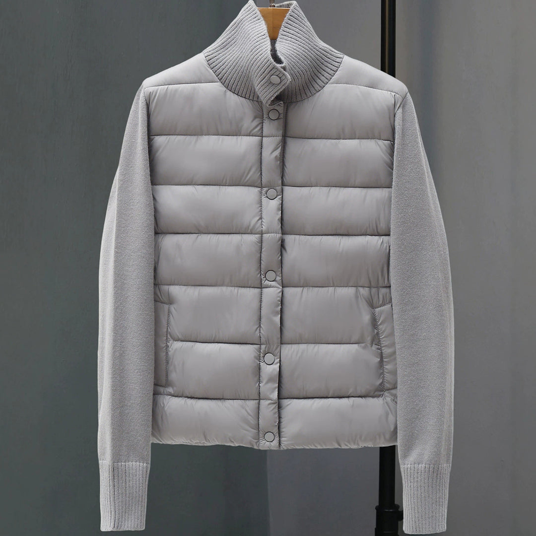 Damen Kurz gefütterte Steppjacke mit gestrickten Ärmeln und Rippkragen Drune