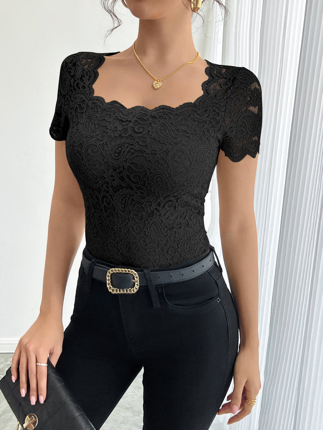 Damen Spitzenbody mit eleganten Abschluss Drune