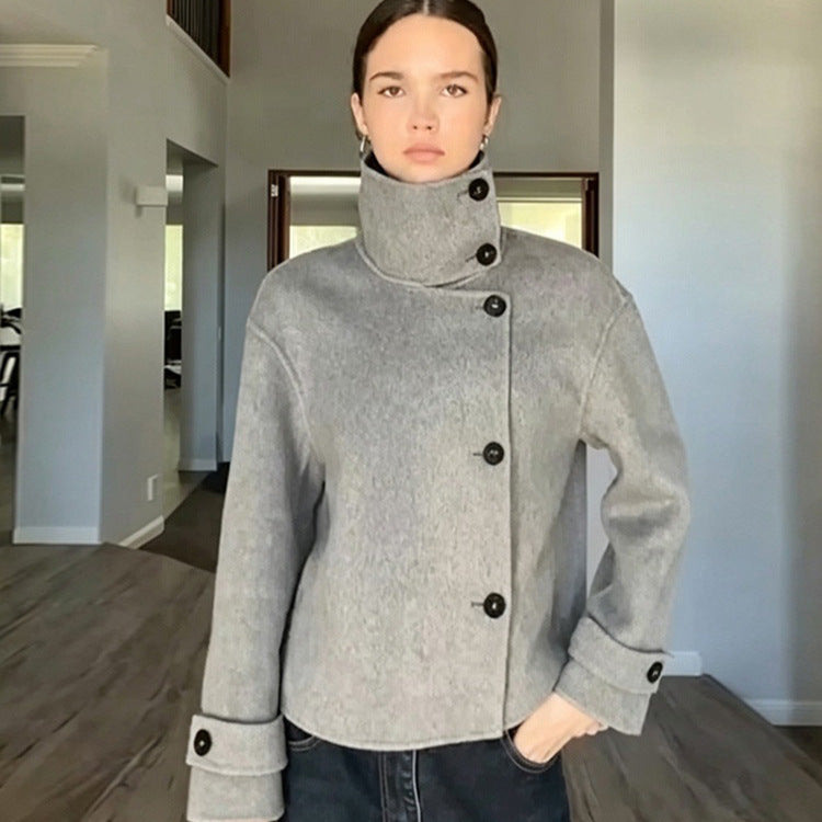 Damen Kurzer Wollmix-Mantel mit asymmetrischer Knopfleiste und hohem Stehkragen Drune