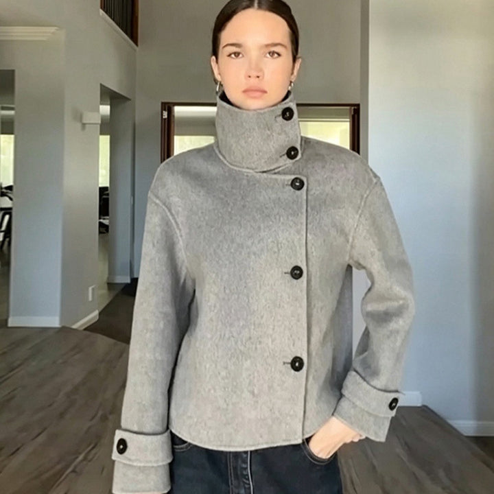 Damen Kurzer Wollmix-Mantel mit asymmetrischer Knopfleiste und hohem Stehkragen Drune