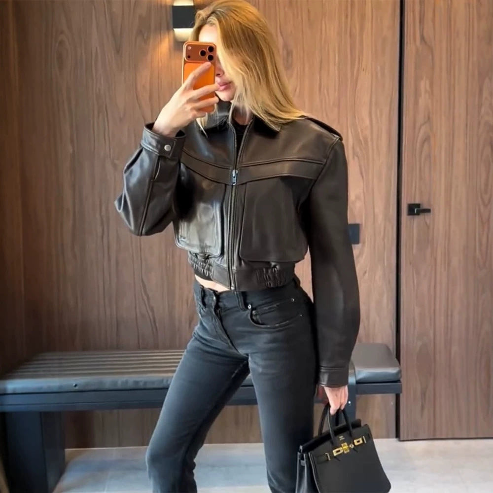 Damen Kurz geschnittene Lederjacke mit elastischem Saum und aufgesetzten Brusttaschen Drune