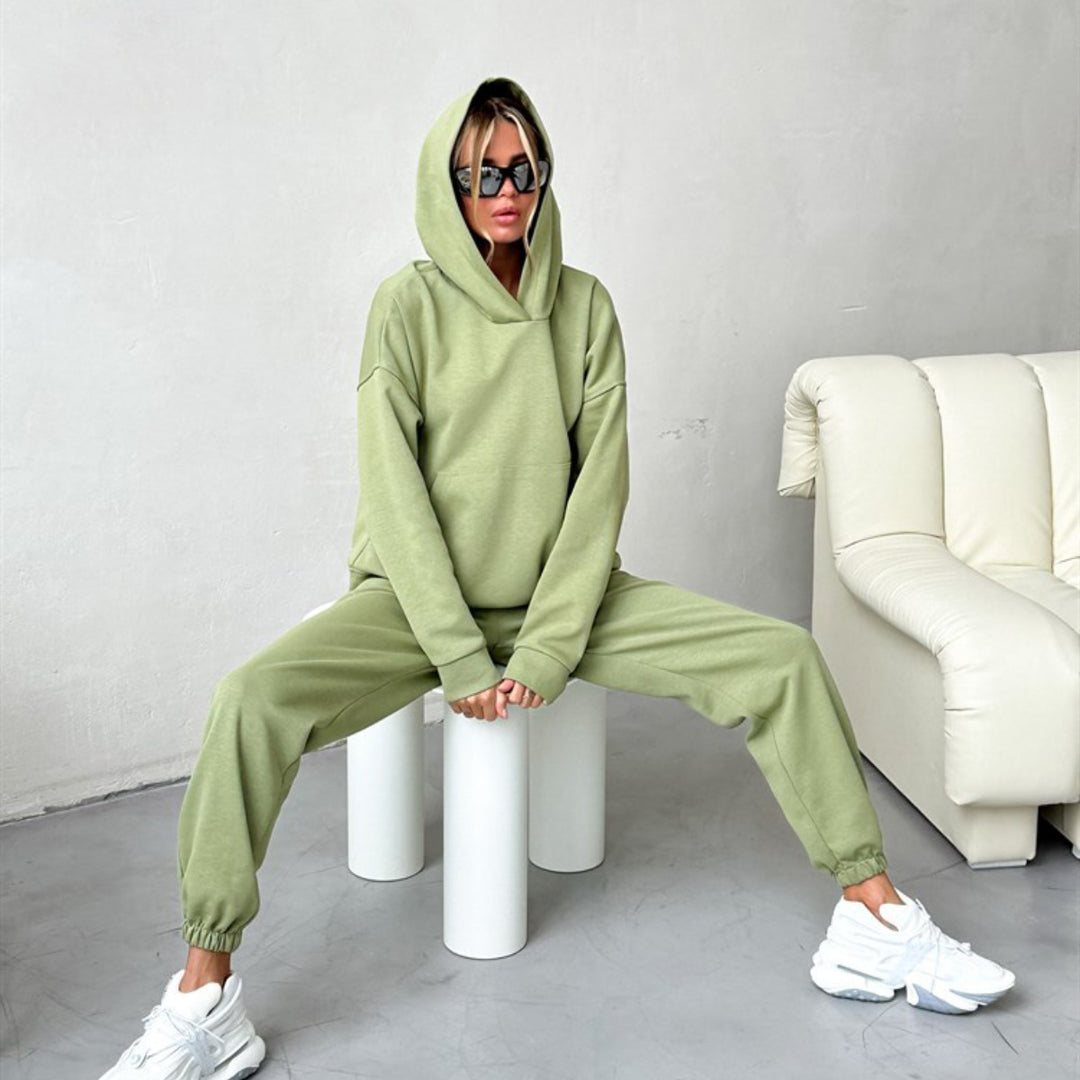 Damen Sportliches Freizeit-Set mit übergroßem Kapuzensweatshirt und lässiger Jogginghose Drune
