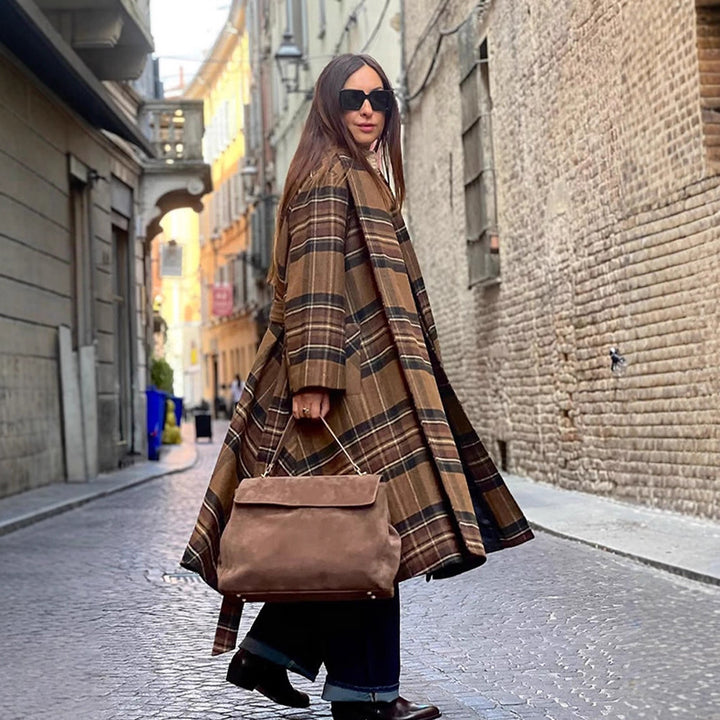 Damen Langmantel im Karo-Look aus Wollmix mit überlangem Stehkragen und Glockenärmeln Drune