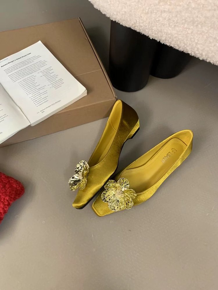 Damen elegante Ballerina-Pumps mit funkelndem Blumenakzent Drune