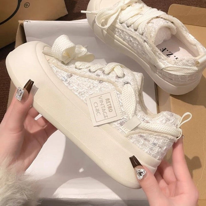 Damen Sneakers mit innovativer transparentem Füllung und modischen Schnür-Details Drune