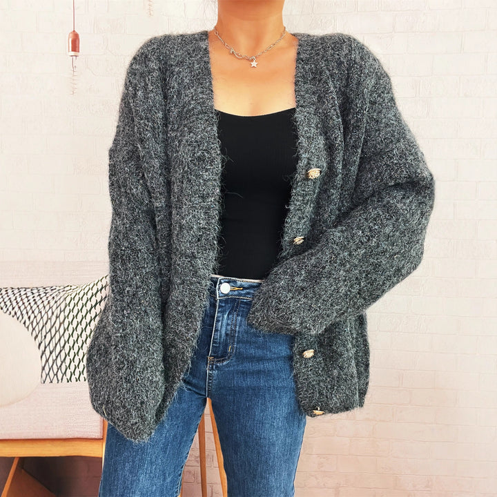 Damen Oversized Strickjacke mit goldenen Knopfdetails und weichem Material Drune