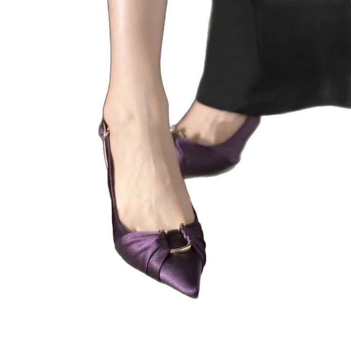 Damen Pumps mit Fersenriemen, spitzer Zehenpartie, gerafftem Vorderblatt und filigranem Stiletto Drune