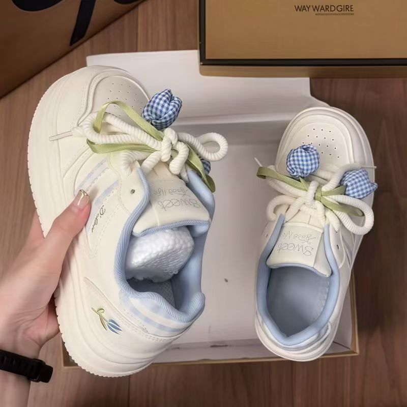 Damen Sneakers mit verspieltem Design und dekorativen Schleifen von Drune