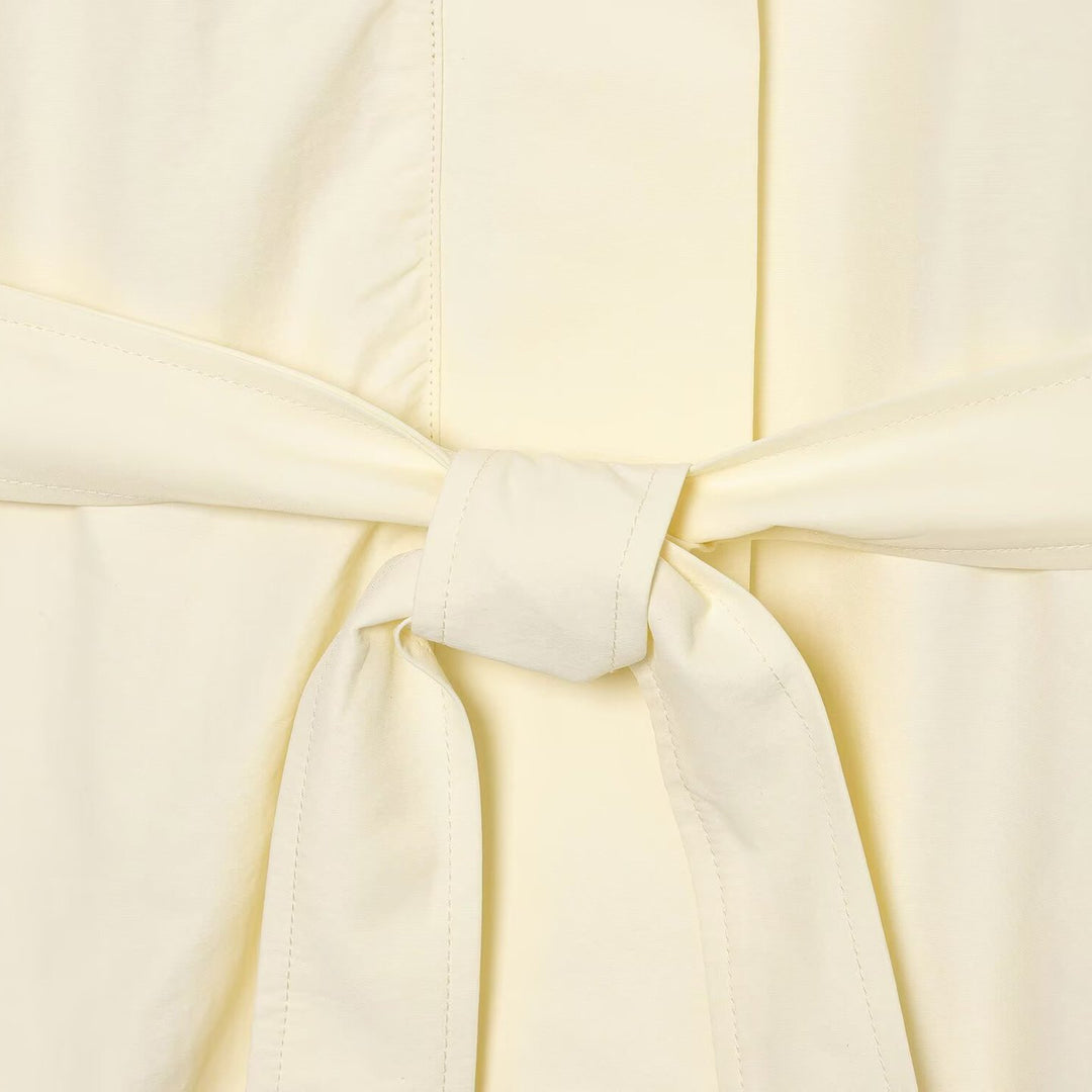Damen Leichte Taillierte Jacke mit Stehkragen, Bindegürtel und Cape-Ärmeldetail Drune