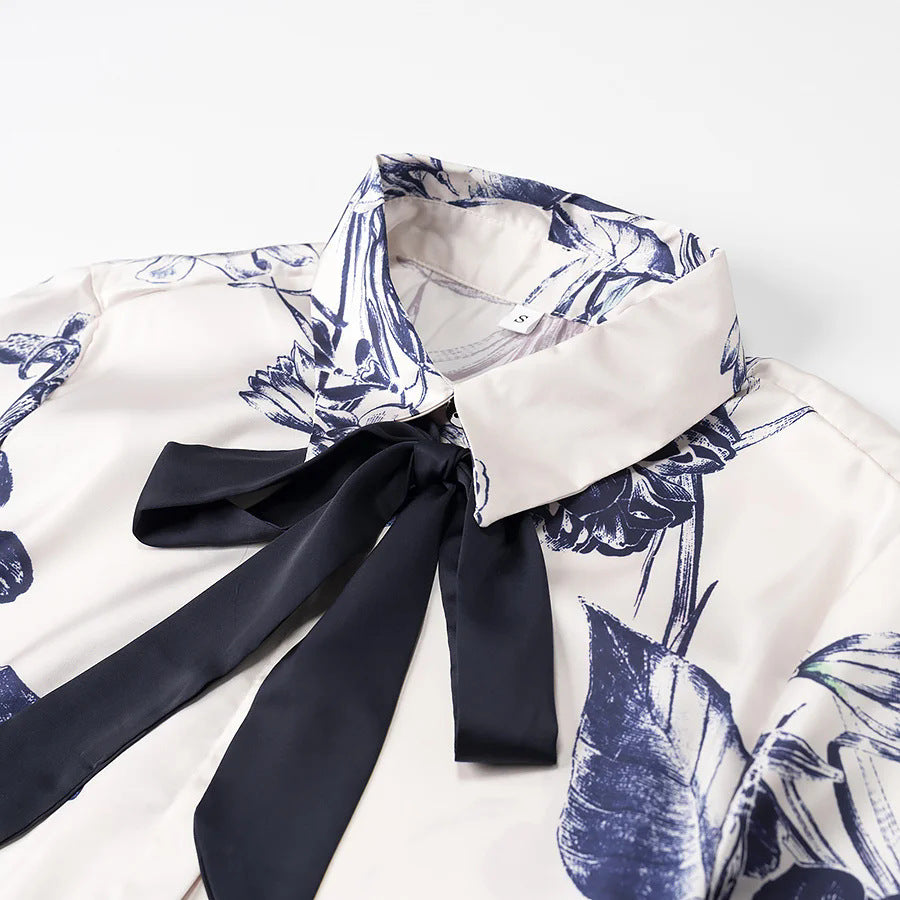Damen nan satiniertes Hemd mit Schleifenkragen und floralem Print Drune