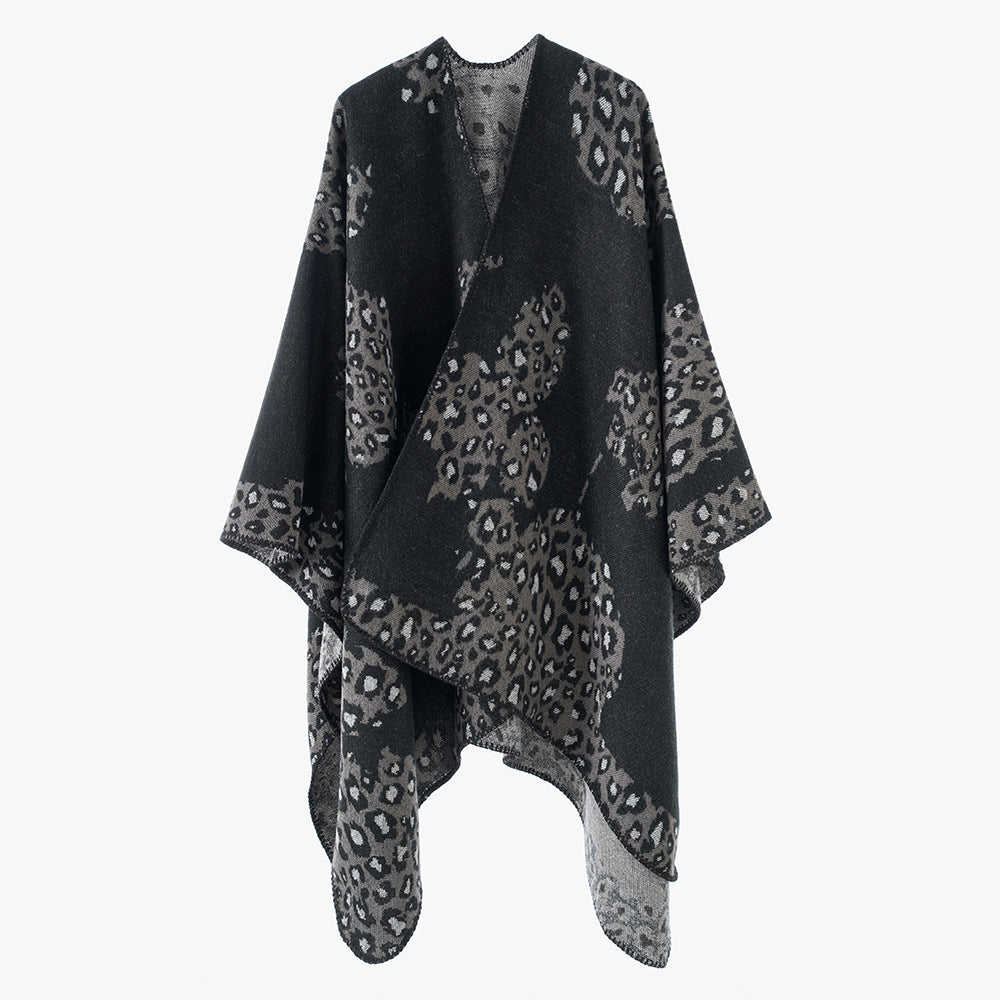 Damen Wolloptik-Überwurf mit gewebtem Leopard-Jacquard und offenem Zipfelrand Drune