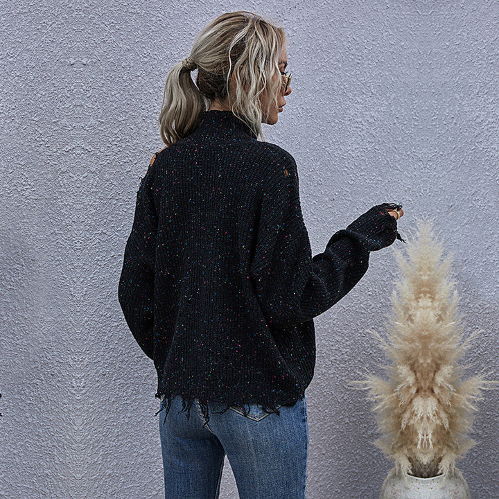 Damen Grobstrickpullover mit hohem Kragen, asymmetrischem Schultercut‑Out und ausgefranster Saum Drune