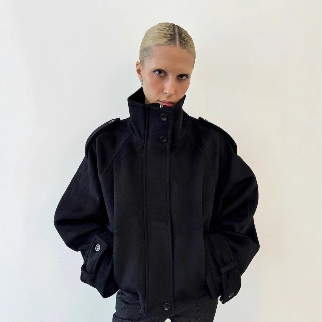 Damen Kurze Oversize Wolljacke mit Stehkragen und Schulterklappen Drune
